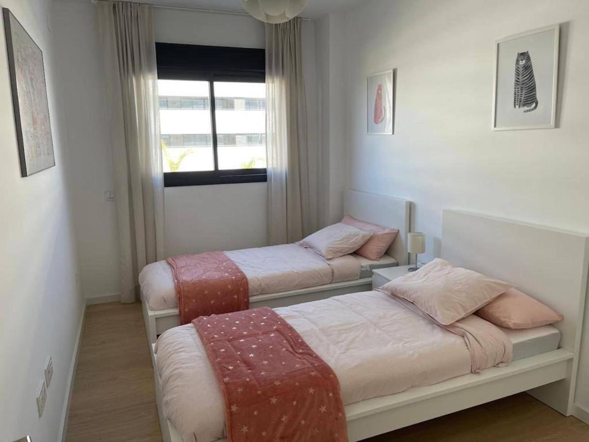 Holidays2torremolinos Alamos 3 Bedroom & Terrace & Pool Apartment
